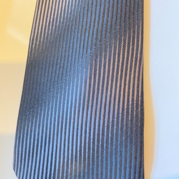 BLACK Tiso B Fellini Men's Necktie 100% Silk Hand Made - Picture 5 of 5